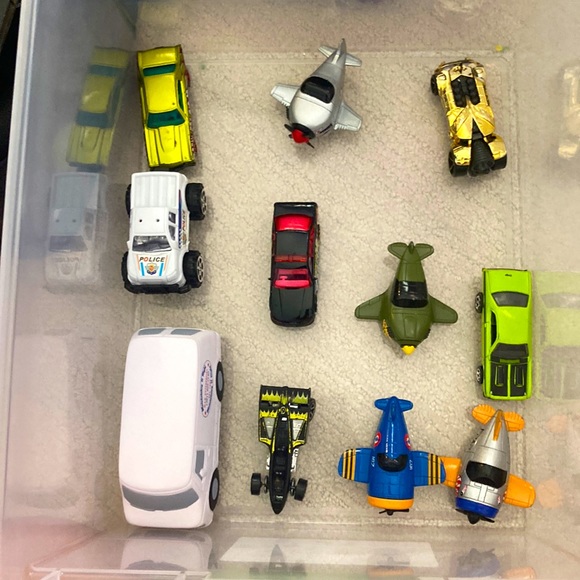 Multi Cars - Picture 1 of 1